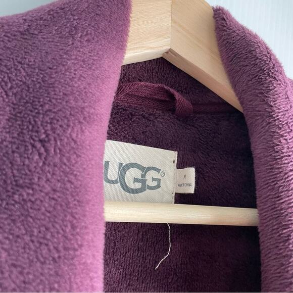 UGG Blanche II bathrobe size medium **missing belt - Picture 5 of 8